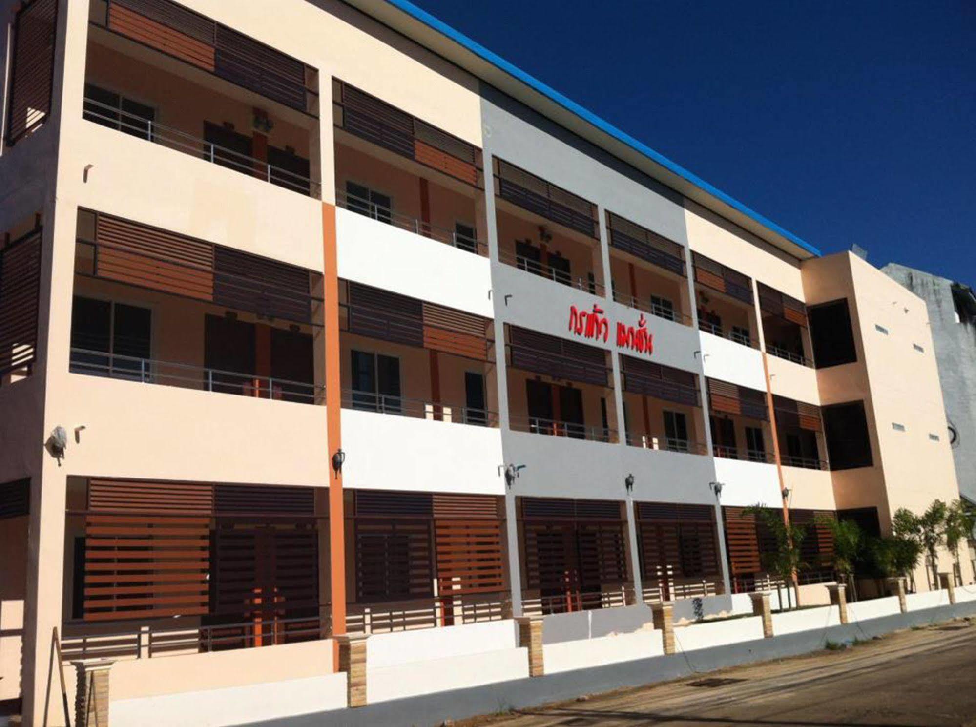 Gongaew Mansion Hotel Ubon Ratchathani Exterior photo
